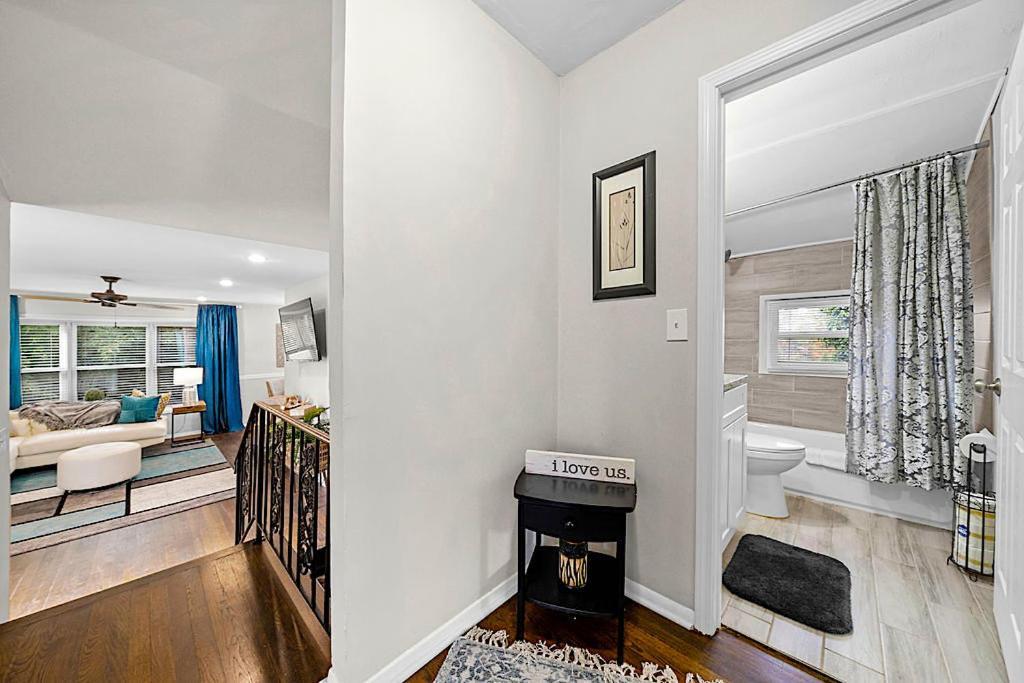 Goodkarma Rentals Refreshed Smyrna Home Near Battery Atl Half Mile To Interstateアトランタ エクステリア 写真