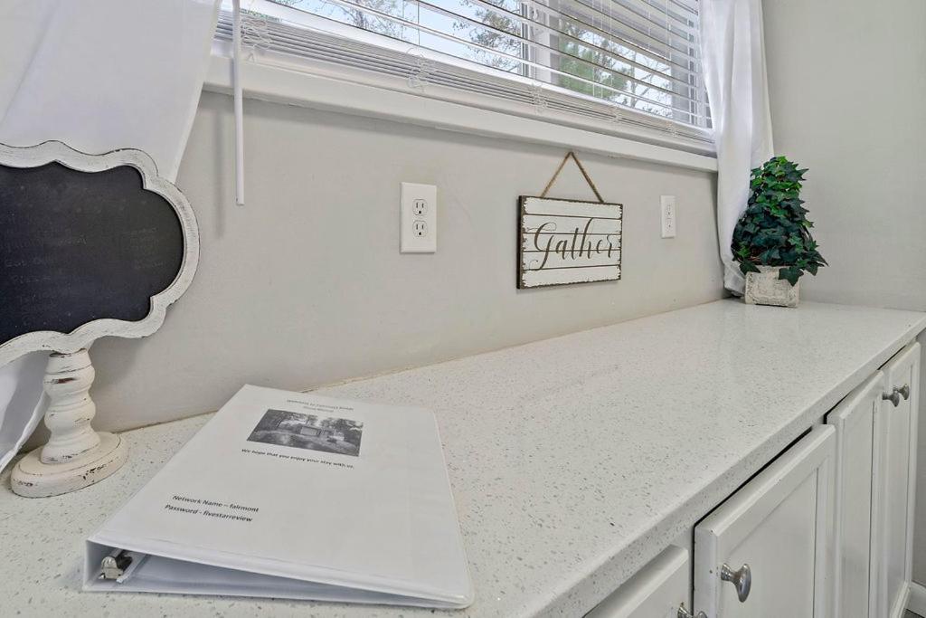 Goodkarma Rentals Refreshed Smyrna Home Near Battery Atl Half Mile To Interstateアトランタ エクステリア 写真