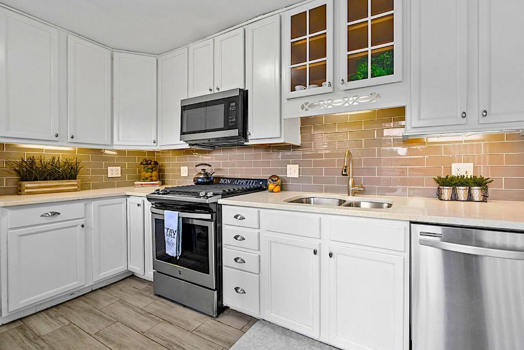Goodkarma Rentals Refreshed Smyrna Home Near Battery Atl Half Mile To Interstateアトランタ エクステリア 写真