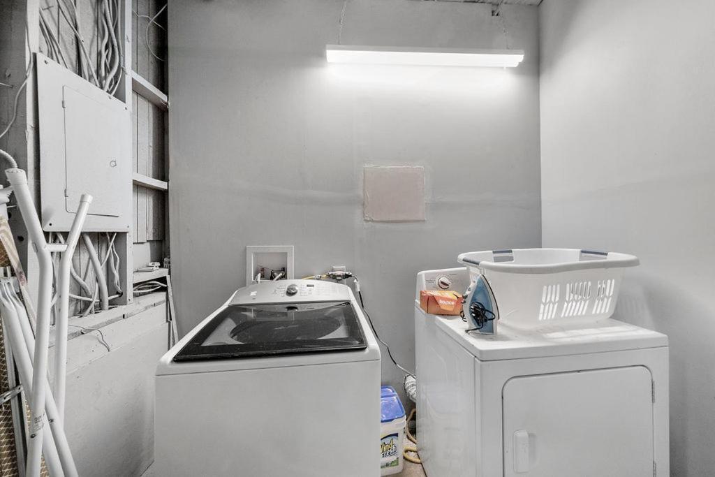 Goodkarma Rentals Refreshed Smyrna Home Near Battery Atl Half Mile To Interstateアトランタ エクステリア 写真